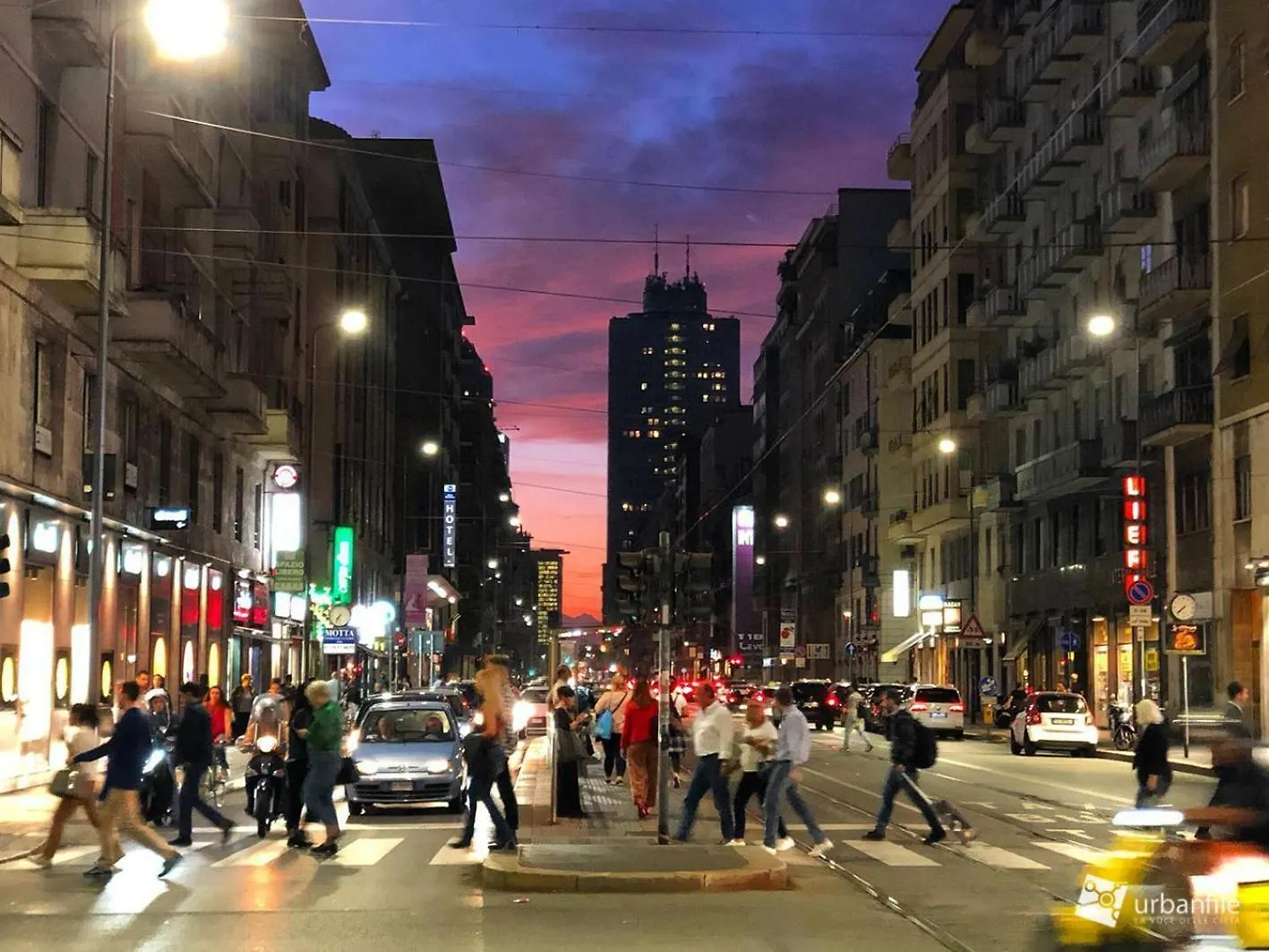 Lägenhet Luminoso Monolocale Nel Cuore Di Milano